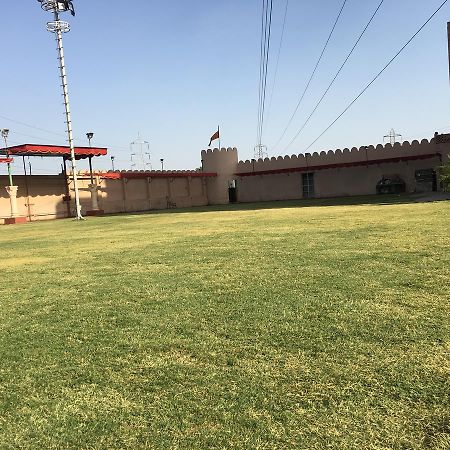 Kailash Presidency Hotel Bhopal Buitenkant foto
