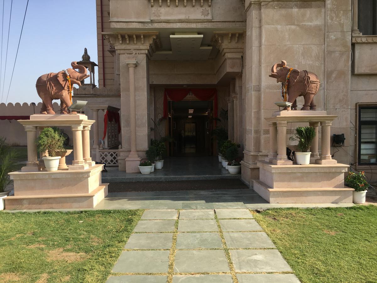 Kailash Presidency Hotel Bhopal Buitenkant foto