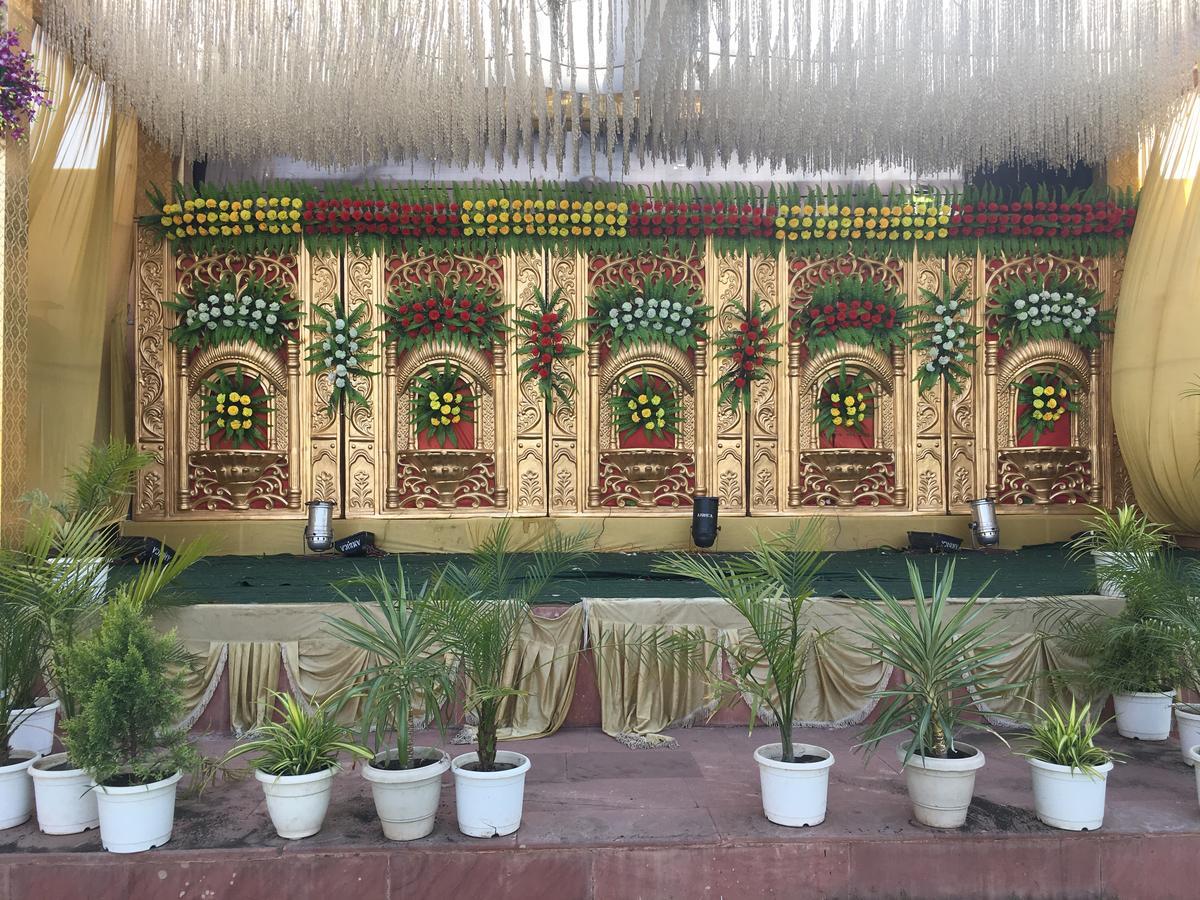 Kailash Presidency Hotel Bhopal Buitenkant foto