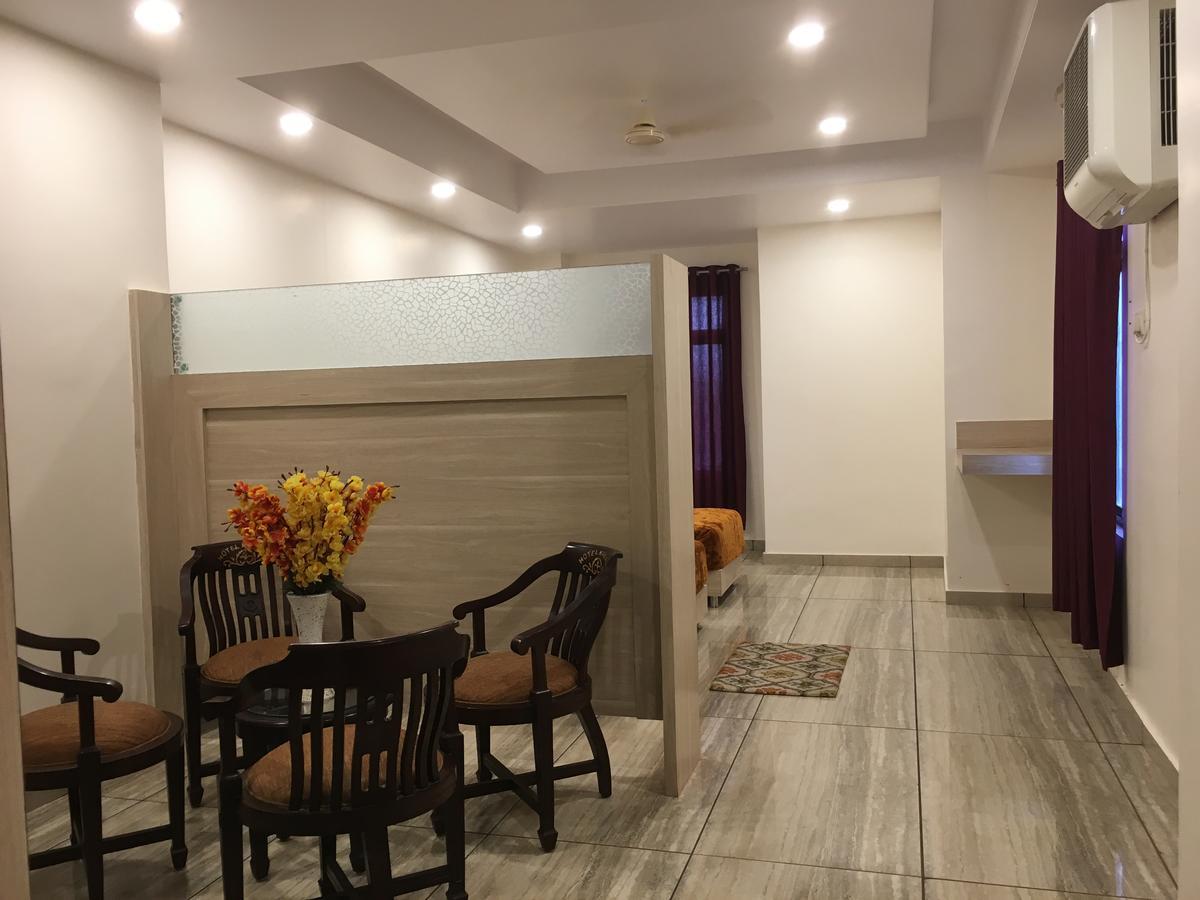 Kailash Presidency Hotel Bhopal Buitenkant foto
