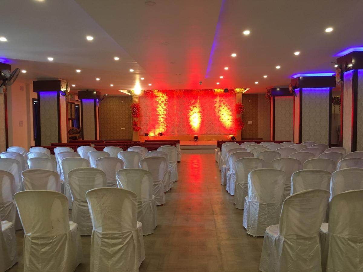 Kailash Presidency Hotel Bhopal Buitenkant foto