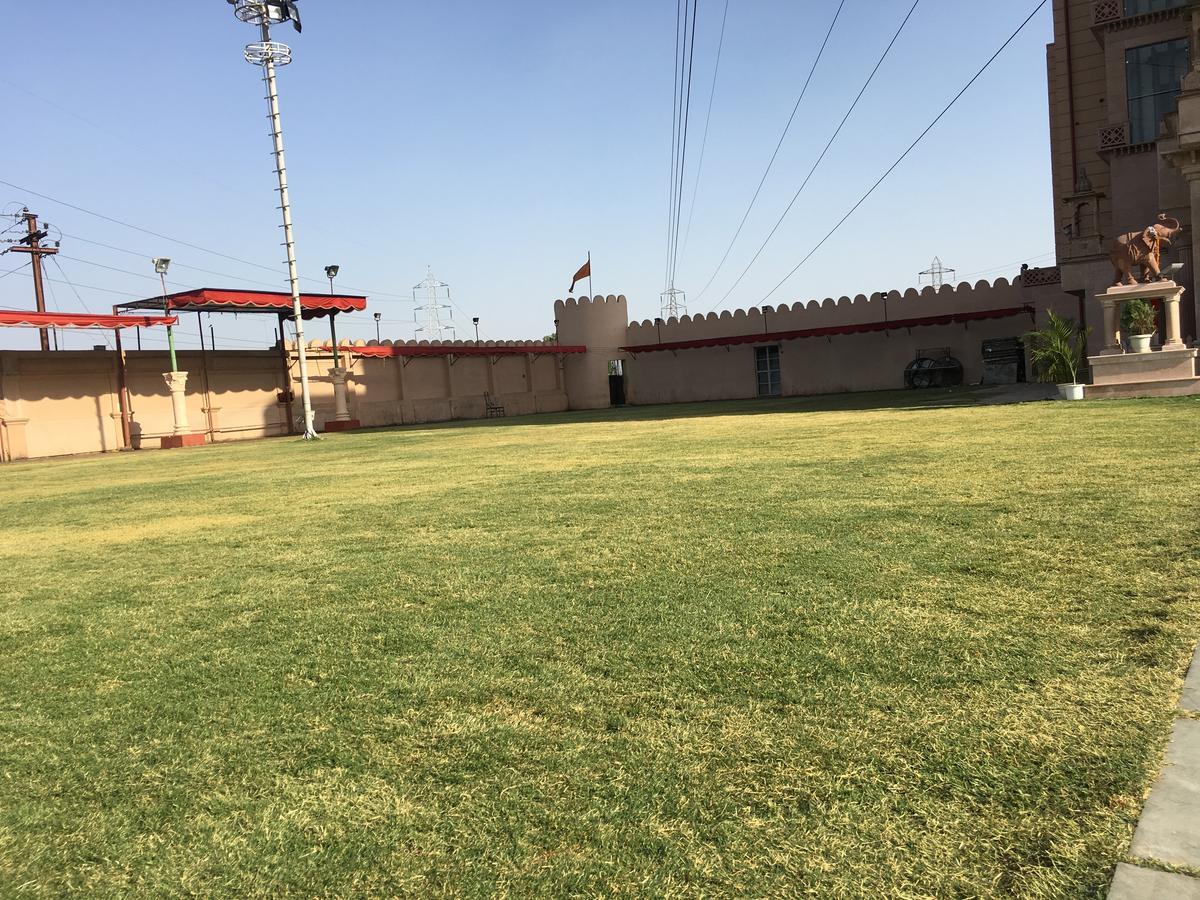 Kailash Presidency Hotel Bhopal Buitenkant foto