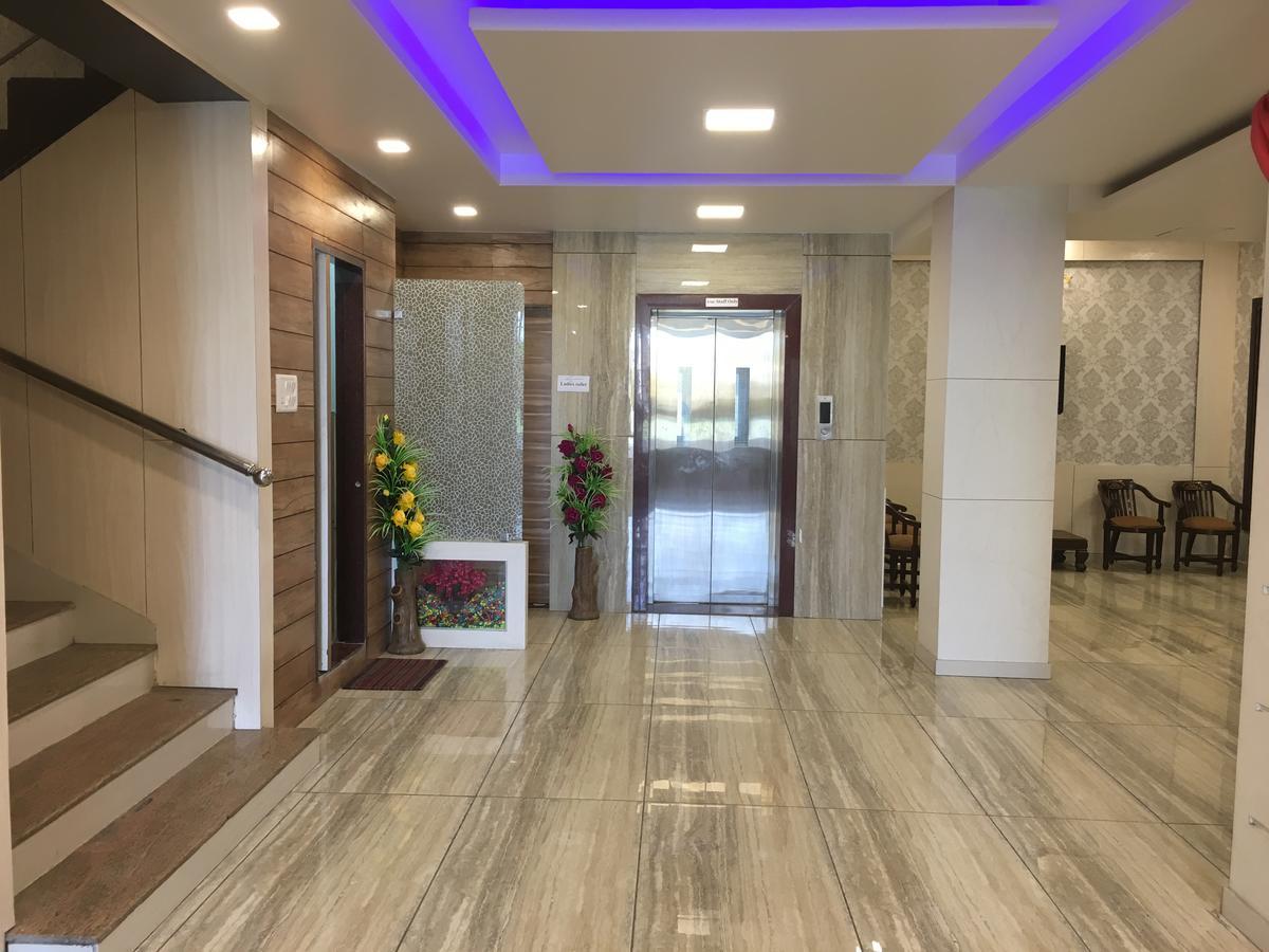 Kailash Presidency Hotel Bhopal Buitenkant foto