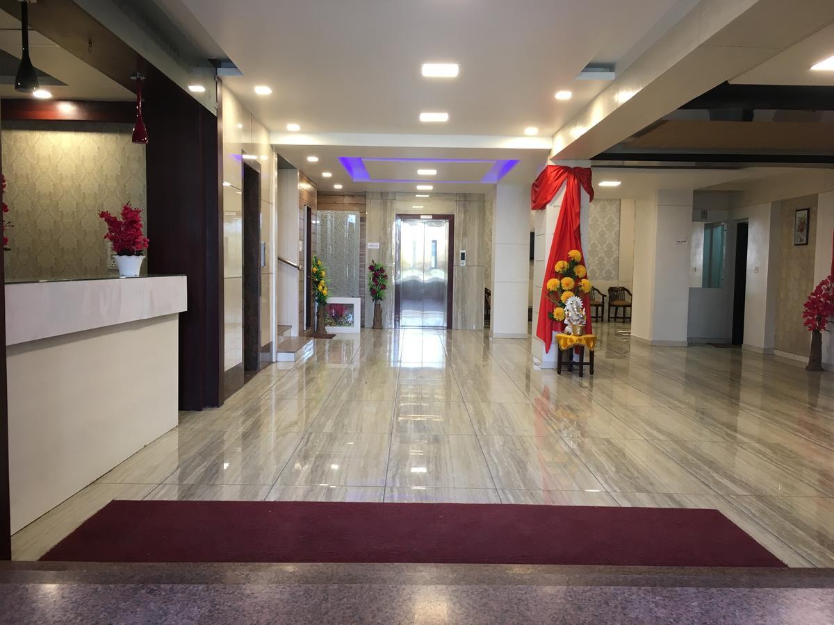 Kailash Presidency Hotel Bhopal Buitenkant foto